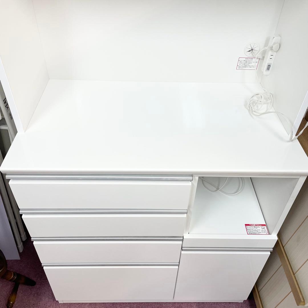 ニトリ　キッチンボード　食器棚　レジューム