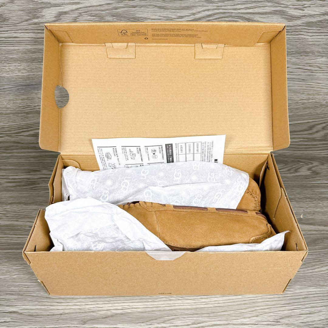 未使用級✨　アグ　ダコタ　モカシン　デッキシューズ　ムートンブーツ　箱付き