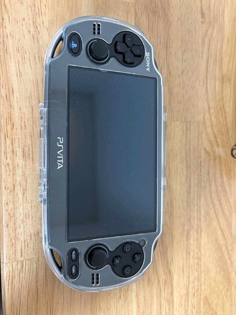 PSVITA PCH-1000 クリスタル・ブラック ケース　メモリーカード付き