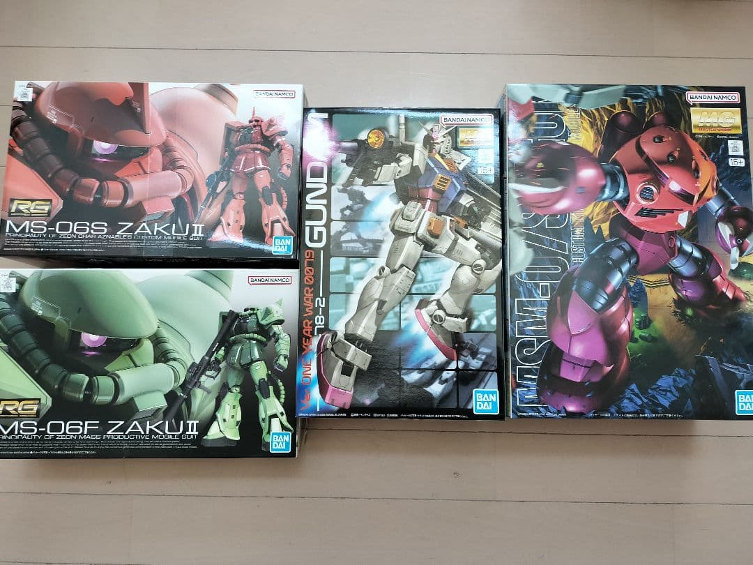 MGガンダムver.oneyear＋シャア専用ズゴック＋RGザクⅡ2種