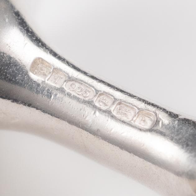 英国銀製品の証 01年製バーミンガムホールマーク タテオシアン シルバーカフス