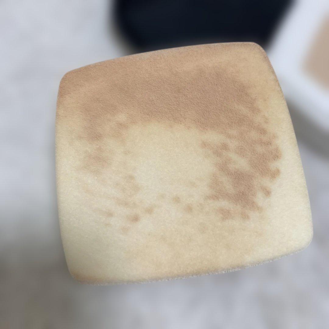 シャネル　ルブラン　コンパクト　ラディアンス　12