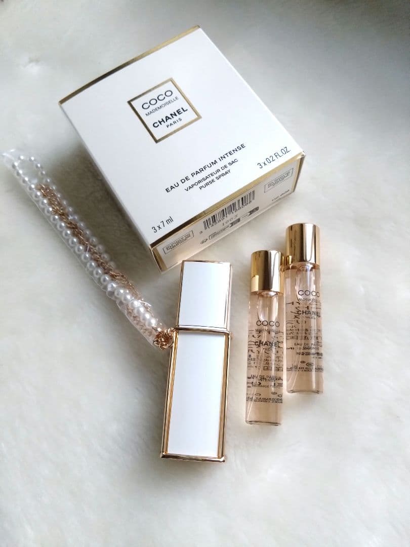 シャネル♡ココマドモアゼルオードゥパルファムアンタンスパーススプレーチェーン付き