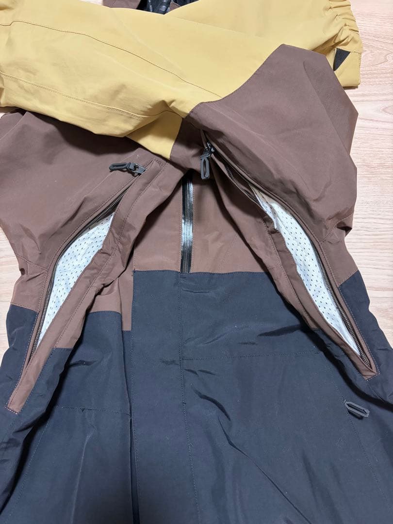VOLCOM スノーボードジャケット GORE-TEX