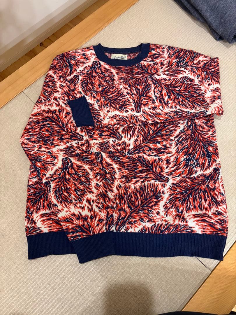 赤と青の葉柄 100%ウール Lサイズ セーター