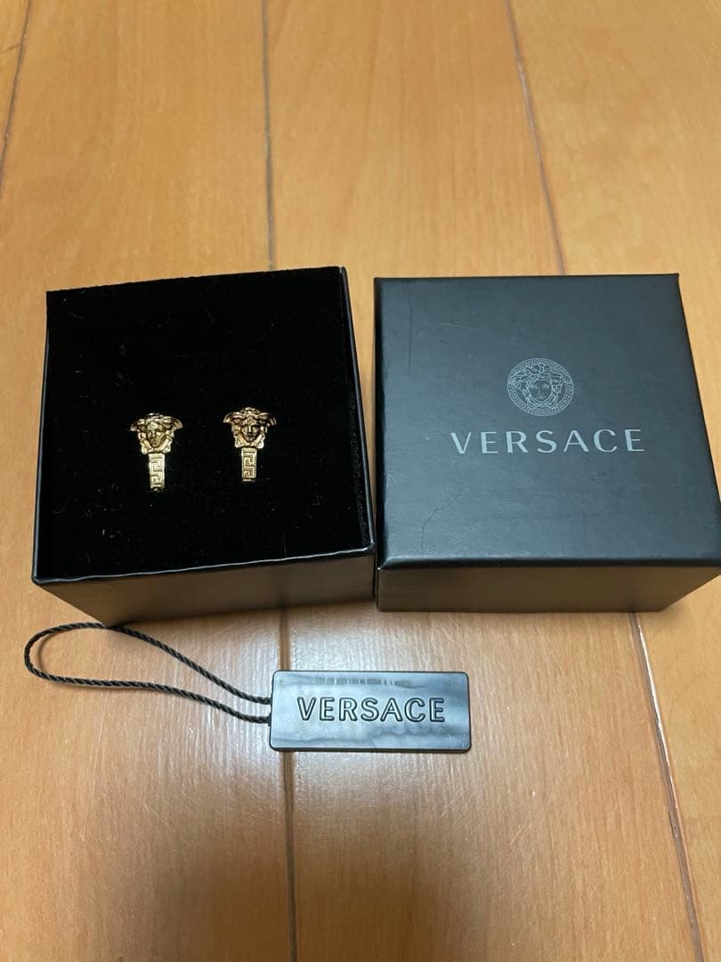VERSACE ゴールド メデューサ　片耳