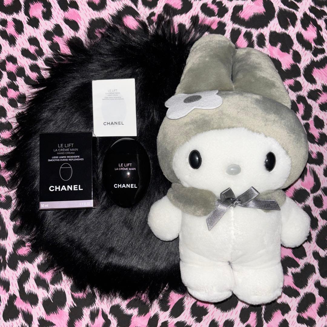 CHANELハンドクリーム LE LIFT LA CREME MAIN