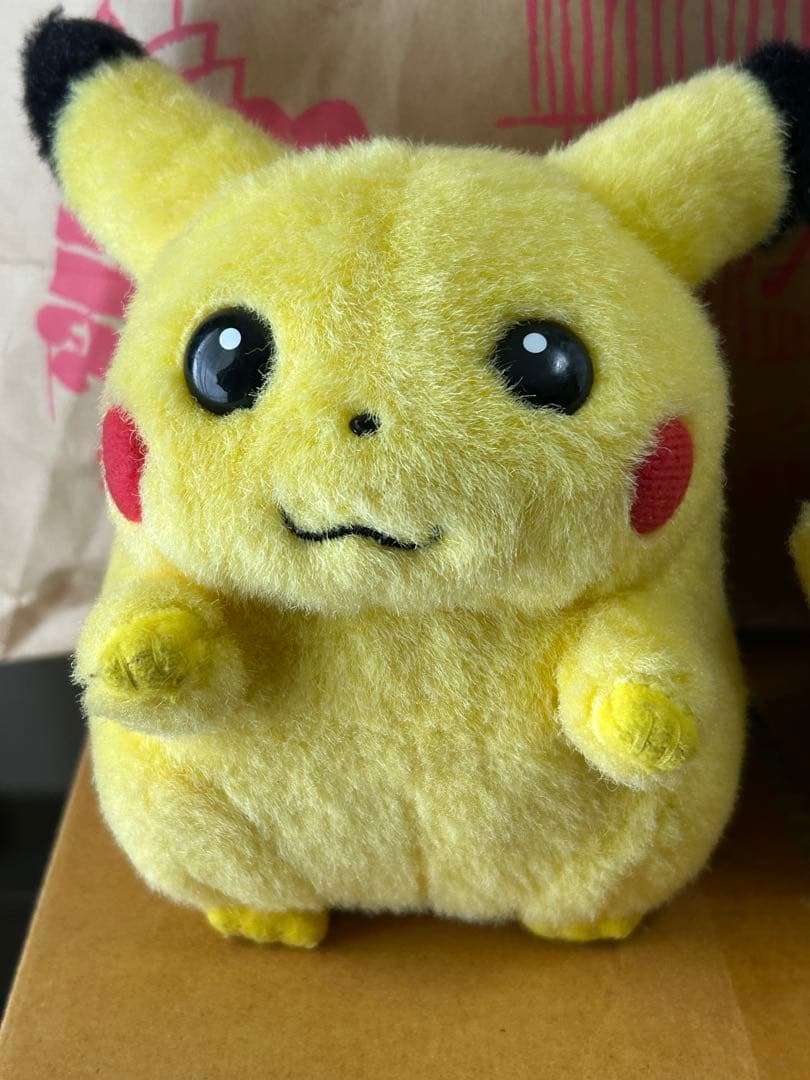TOMY ピカチュウぬいぐるみ　ポケモン　初代　平成レトロ