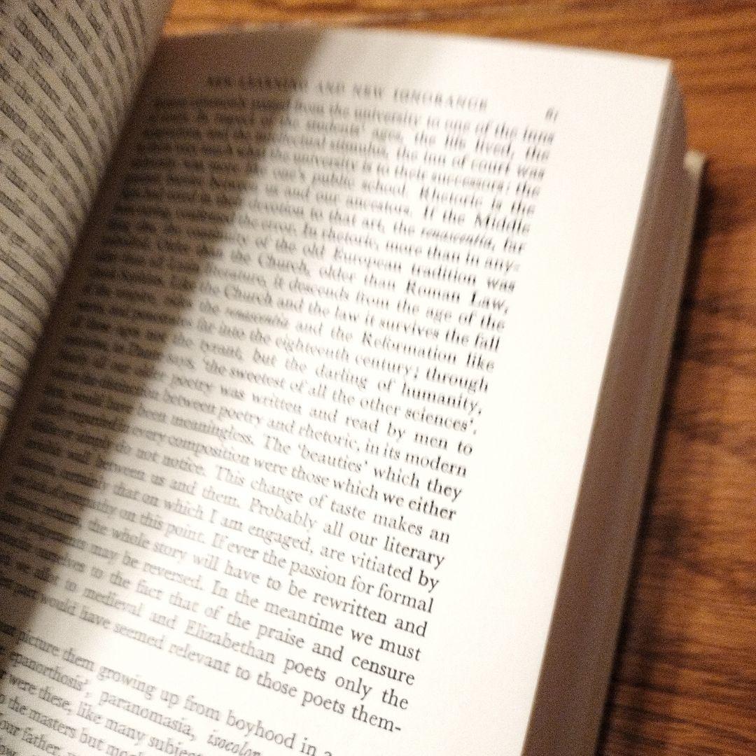 洋書 ENGLISH LITERATURE IN THE SIXTEENTH CENT