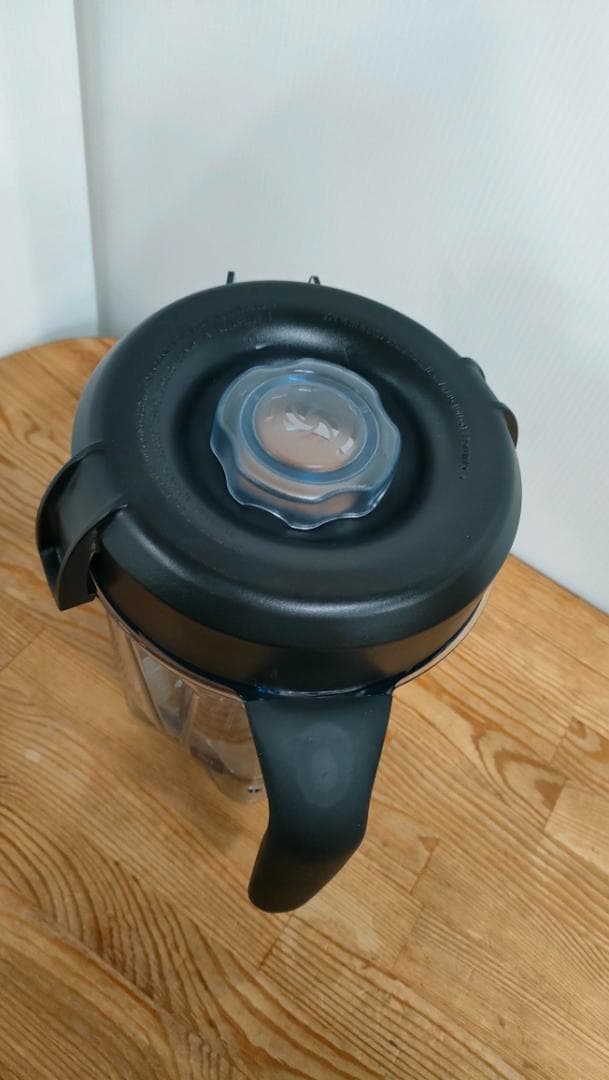 【未使用に近い】バイタミックス E520　保証書あり　ホワイト　1618