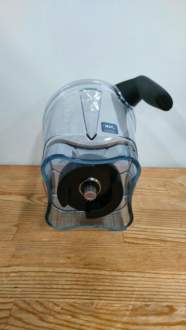 【未使用に近い】バイタミックス E520　保証書あり　ホワイト　1618