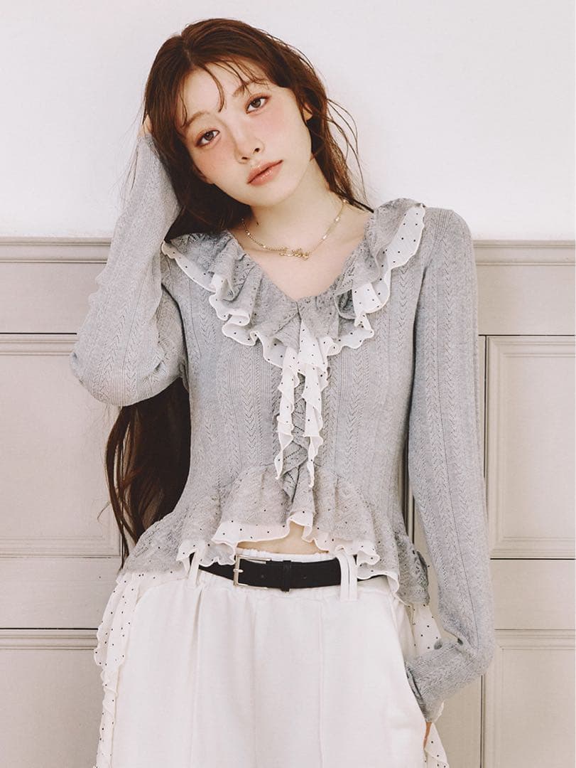 ボリュームフリルニットトップス　gry