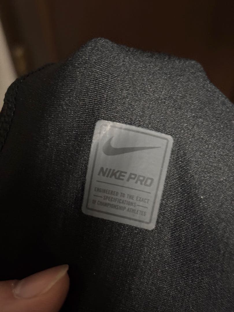 Nike Pro Hyperwarm Hood ブラック ワンサイズ　未使用