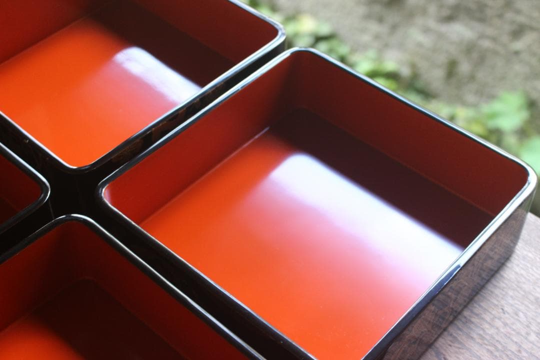 専用！上質黒漆に極上丸紋花蒔絵の映える手提四段重（検輪島塗重箱