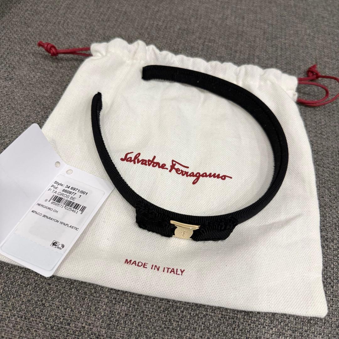 Ferragamo カチューシャ 黒 ブラック
