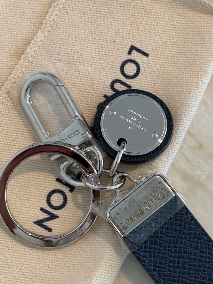 LOUIS VUITTON キーホルダー ネイビー/レッド