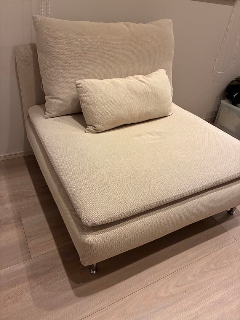 ベージュ色1人掛けソファIKEA(配送料込み)