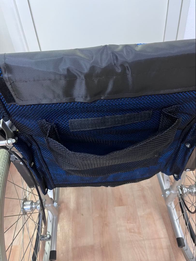 自走用車椅子　ブルー