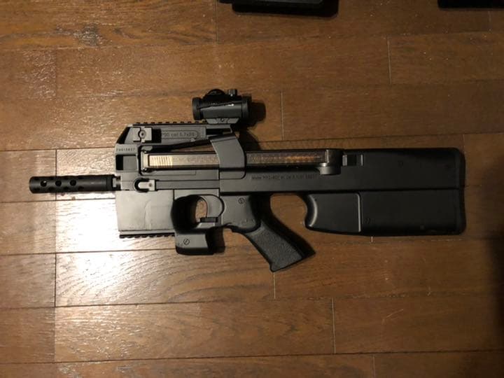 東京マルイ　電動ガン　P90カスタム