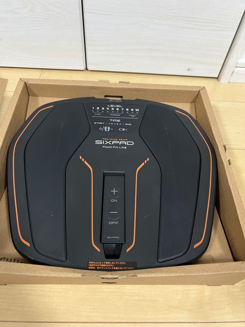 シックスパッドフットフィットライト SE-AH00A