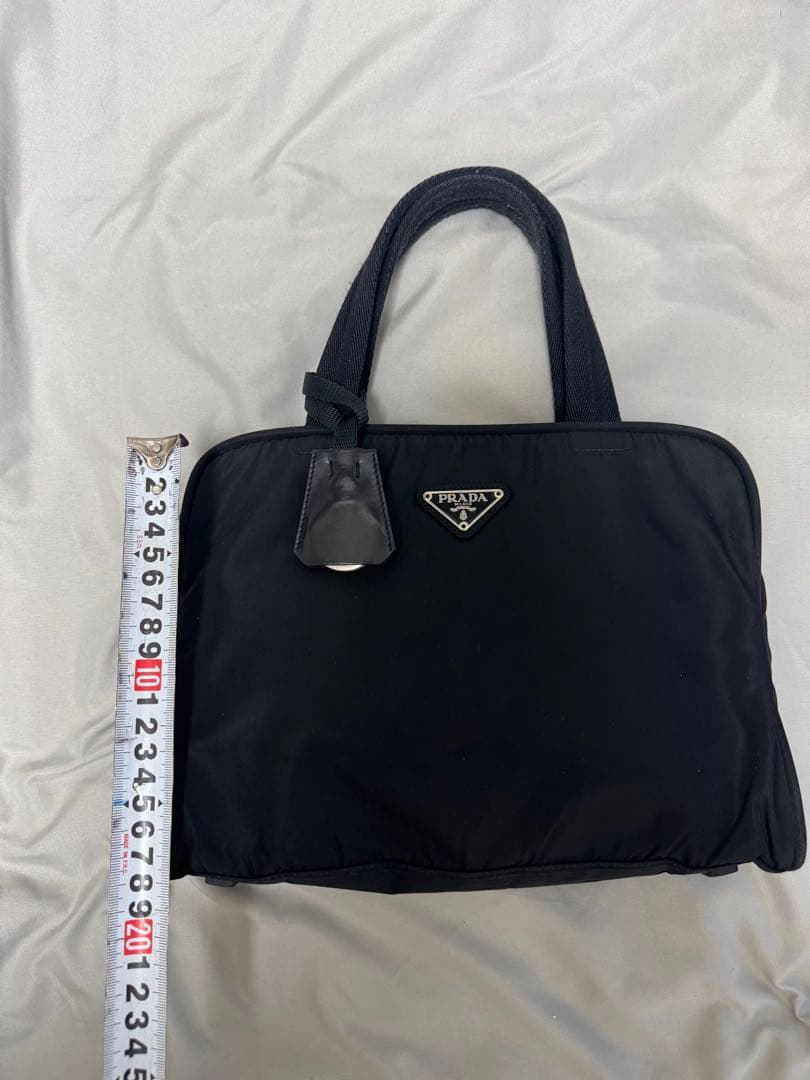 PRADA ナイロン　ハンドバッグ　白タグ