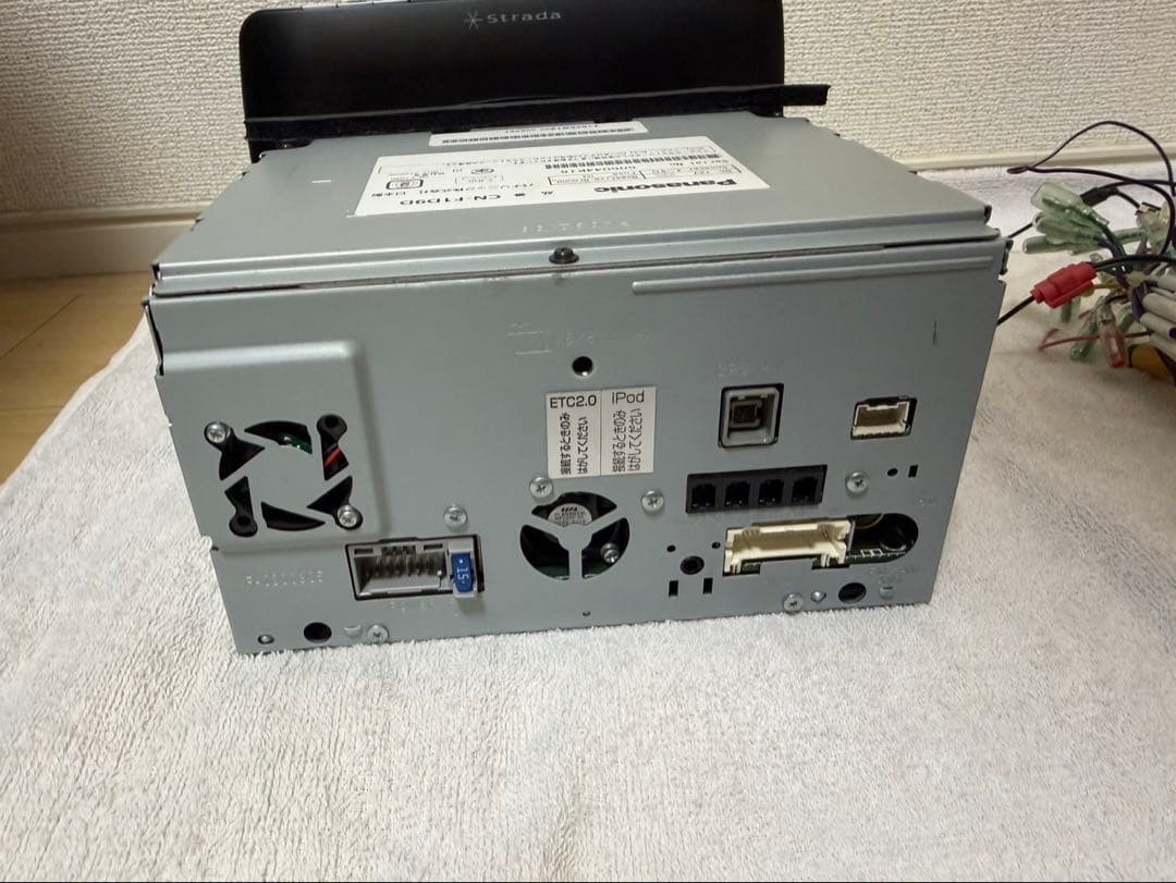 パナソニック ストラーダ カーナビ CN-F1D9D 9型 /フルセグ/