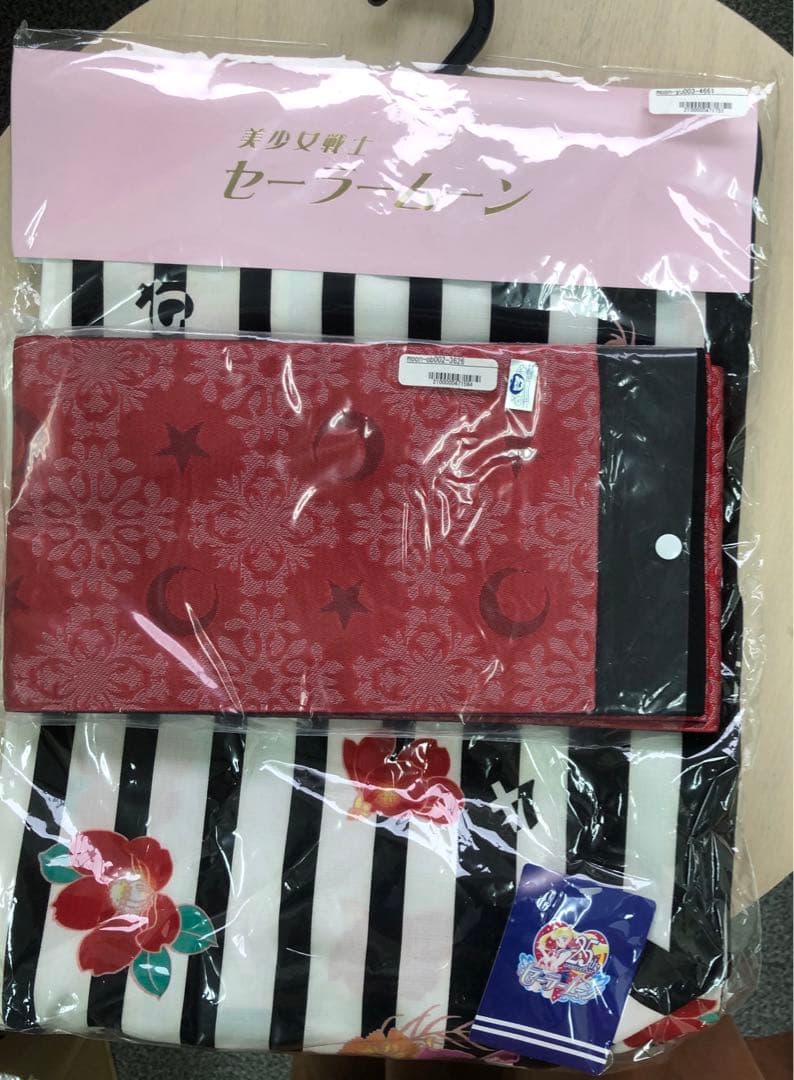 新品　美少女戦士セーラームーン　浴衣　セーラー5戦士柄　フリー