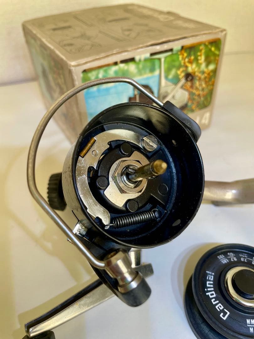 アブ　カーディナル4 替えスプール有り 箱、説明書等有り