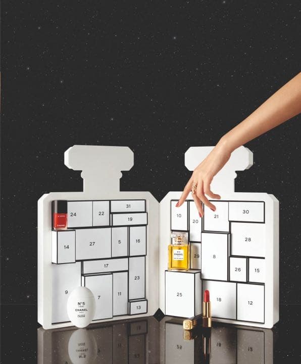 特別限定　シャネル ザ カレンダー