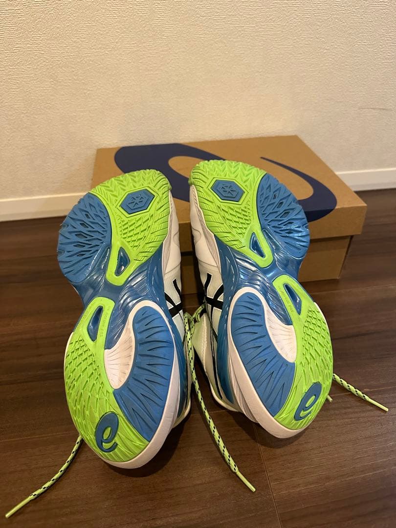 ASICS バレーボールシューズ メタライズ　27センチ