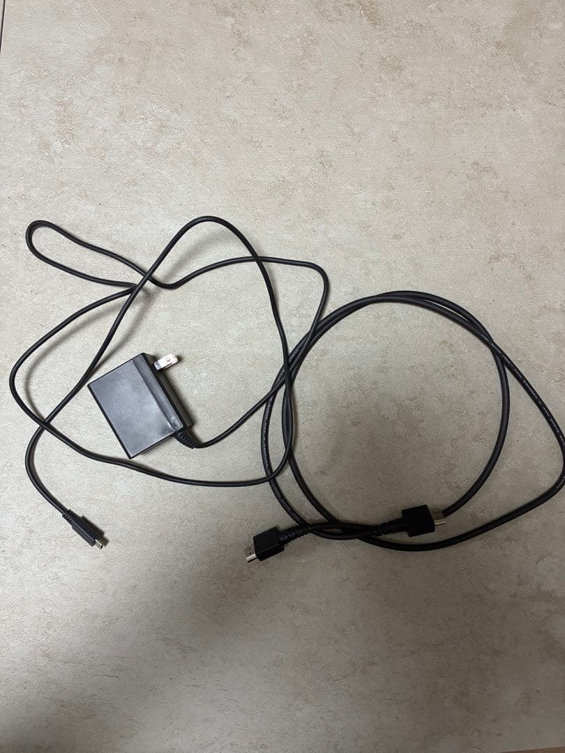 Nintendo Switch 本体セット + 専用ケース付き（箱なし）