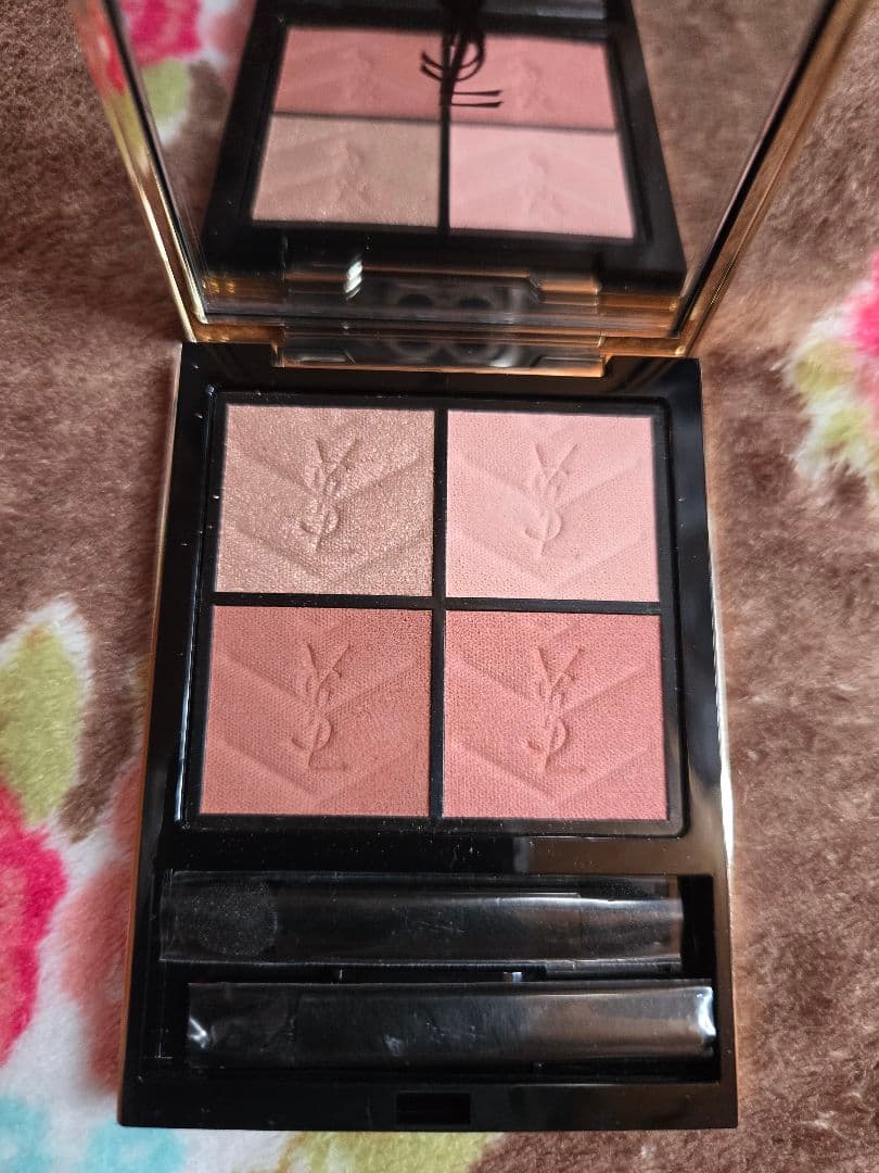 クチュールミニクラッチ　アイシャドウ　#600　スポンティーニリリー