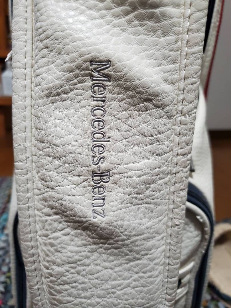 ベンツとタイトリストコラボ　キャディーバッグ