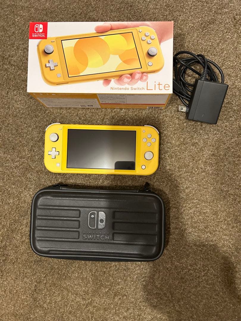 Nintendo SwitchLite イエロー Switchライト ケース付き