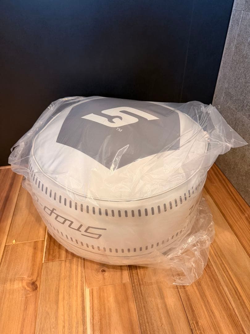 新品未使用 Snap-on スナップオン限定ビーズクッション シルバー