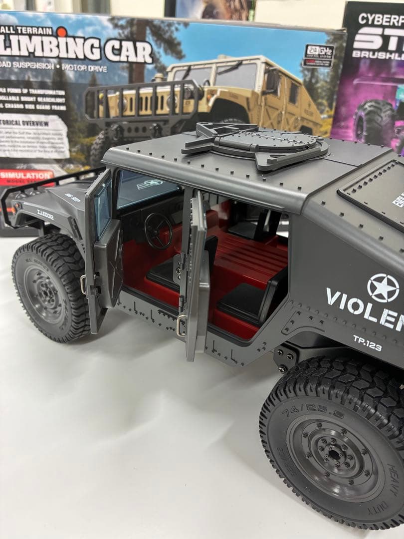 戦車 大型 ラジコン オフロード ミリタリー RCカー人気 34cm 4WD
