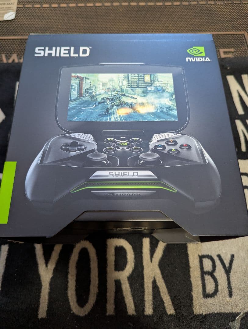 美品　NVIDIA SHIELD ポータブルゲーム機
