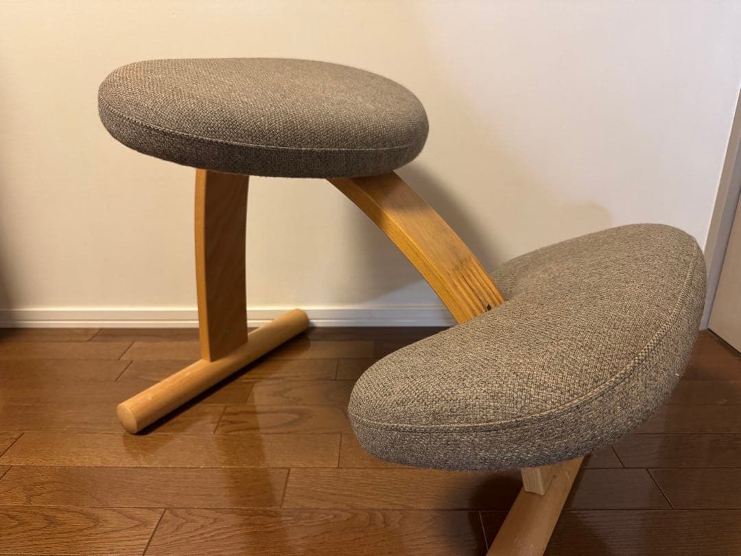 rybo社製　バランスチェア