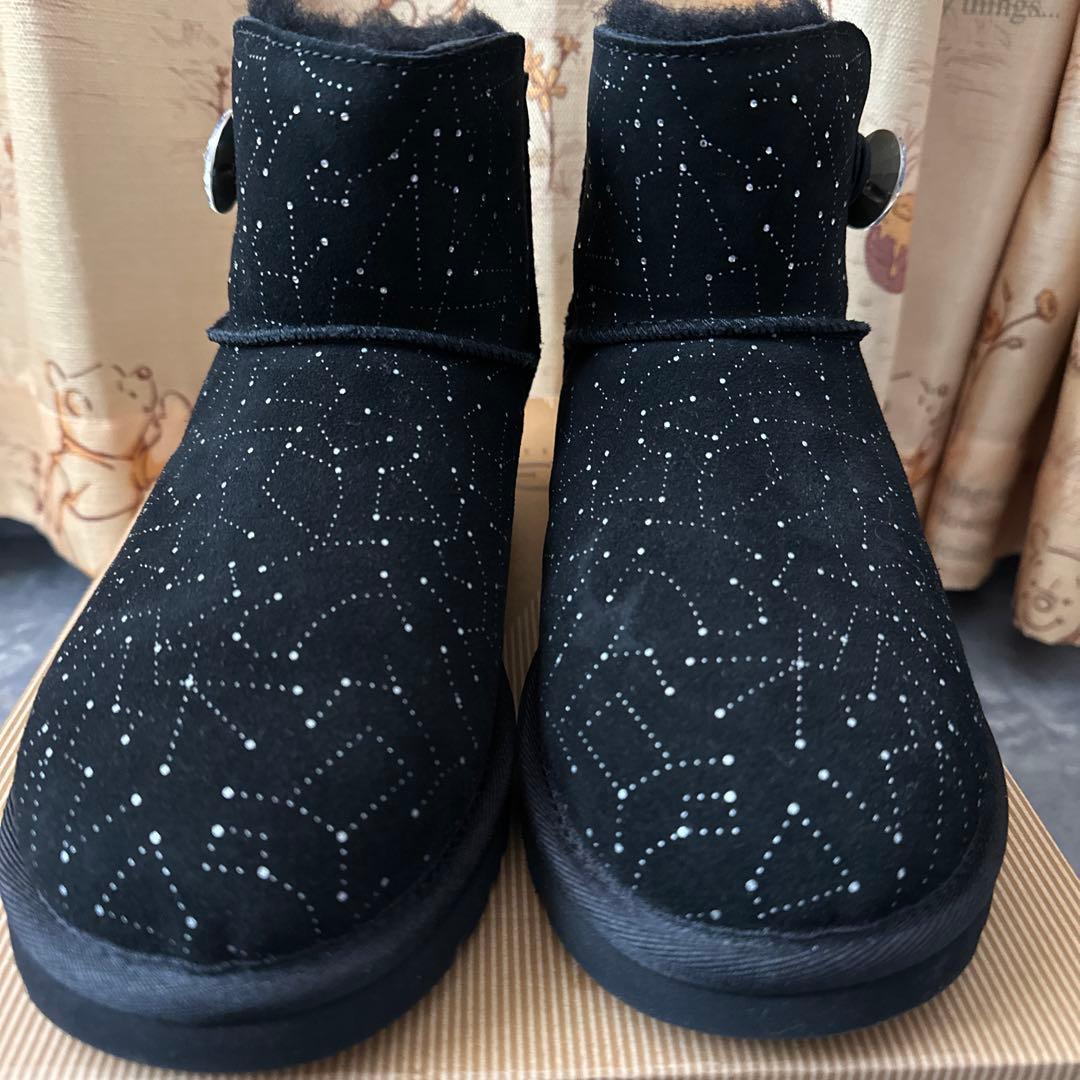UGG 黒 星座模様 ムートンブーツ