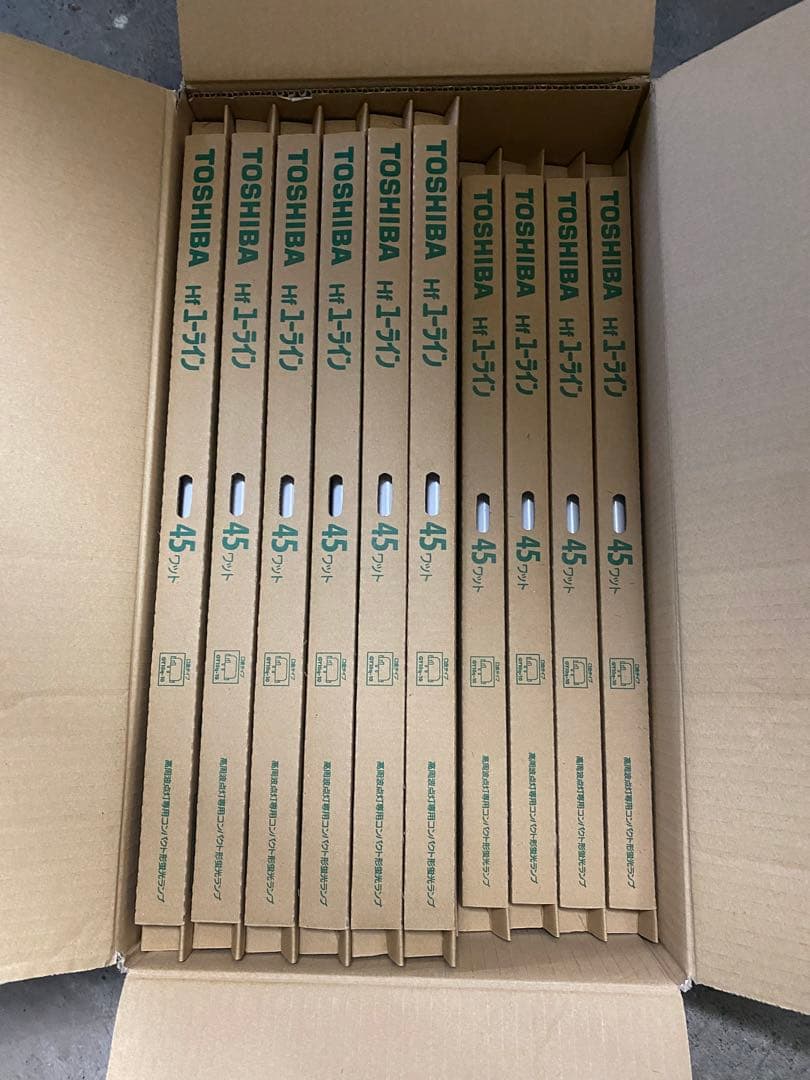 TOSHIBA 蛍光灯　FHP45EN GU-TS 16本セット