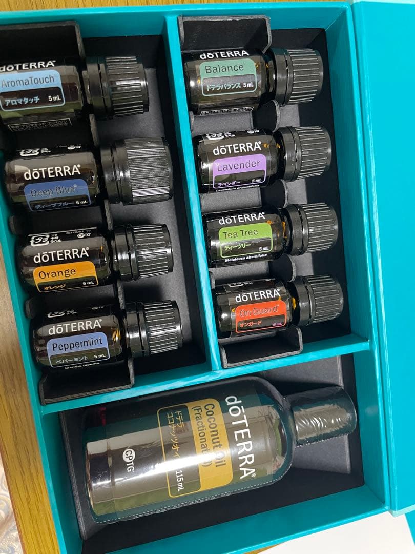 【値下げしました】アロマタッチキット　新品　ドテラ　正規品未開封