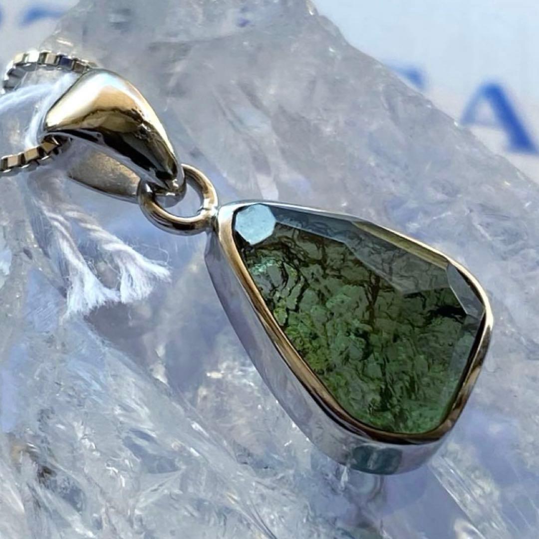 SALE❣️【鑑別書付】希少❣️トップクラスのグリーン❣️モルダバイトネックレス