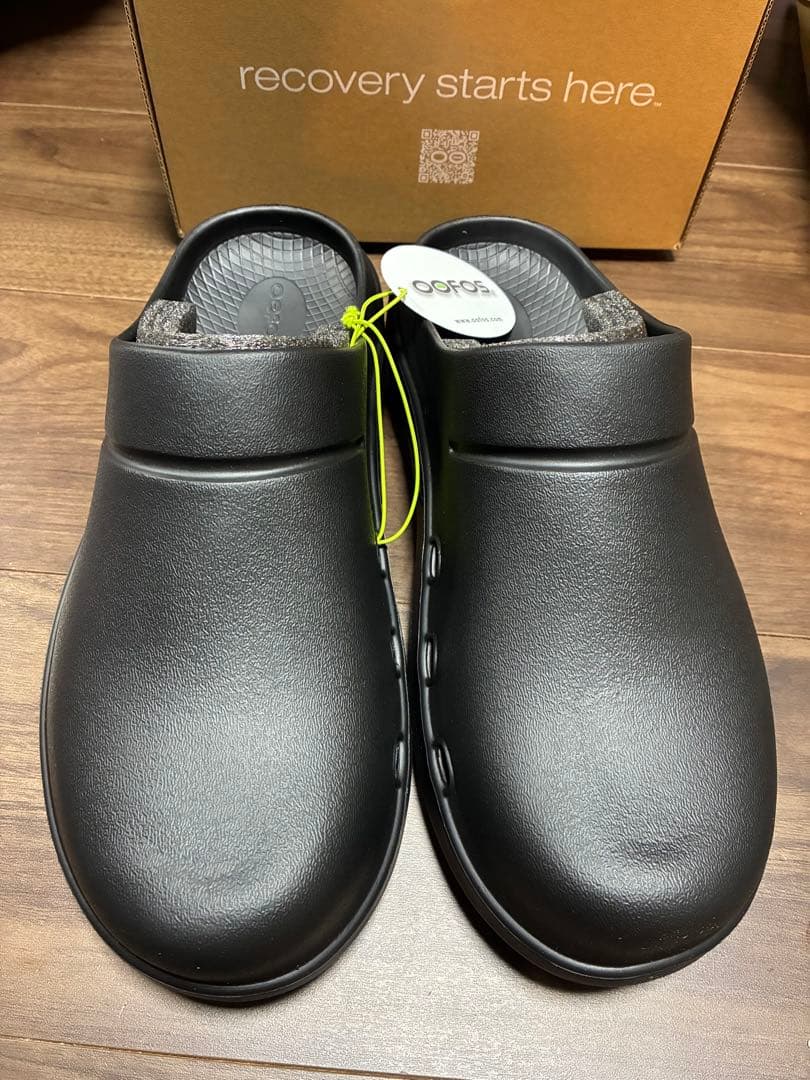 【11/29限定値下げ】Oofos Oocloog サンダル M9/W11