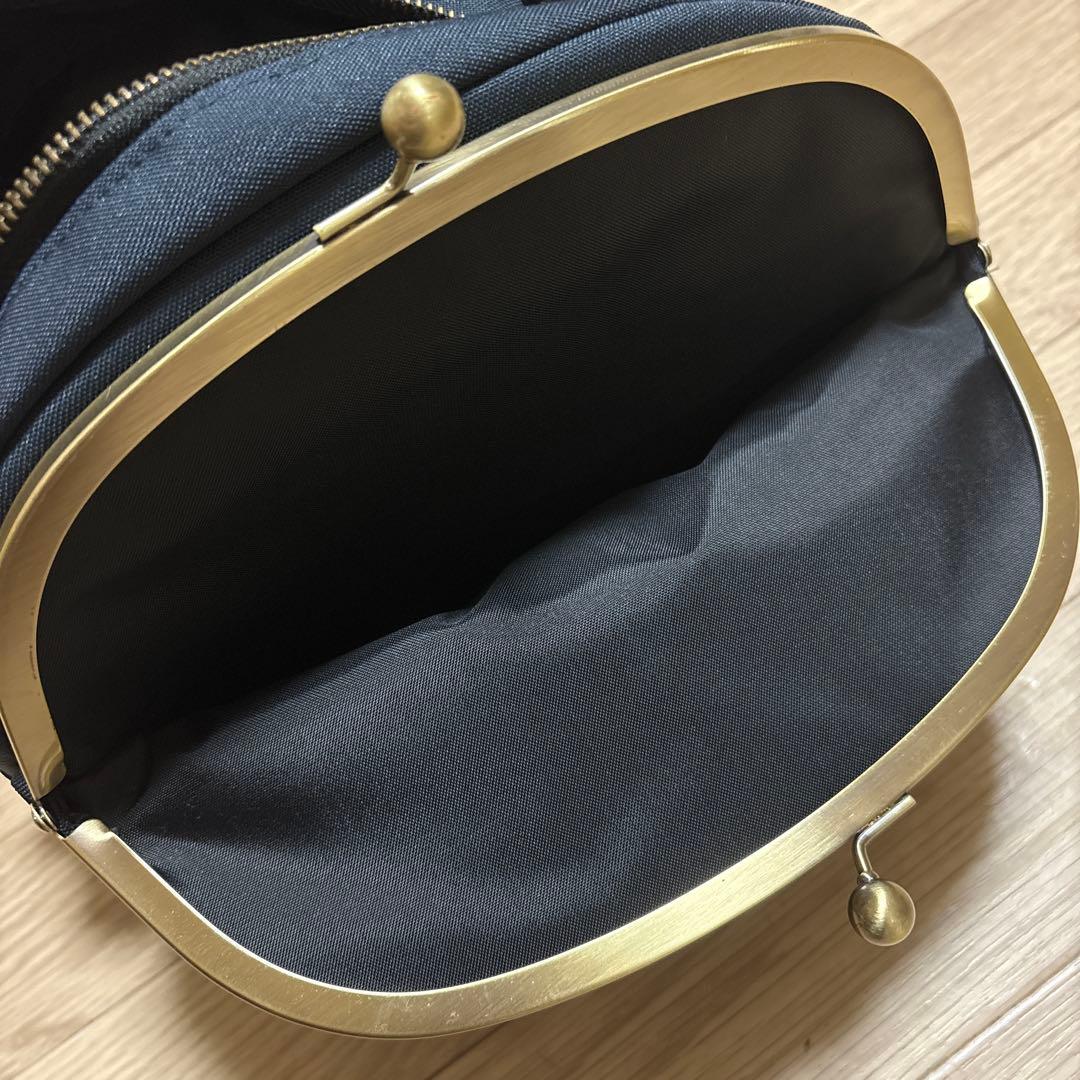 美品　あやの小路　がま口ポシェット型ボディバッグ コーデュラ