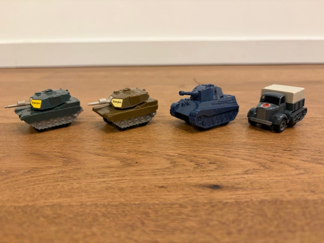 希少時物 コンバットチョロQ 4台セット エイブラムスキングタイガー 日本製