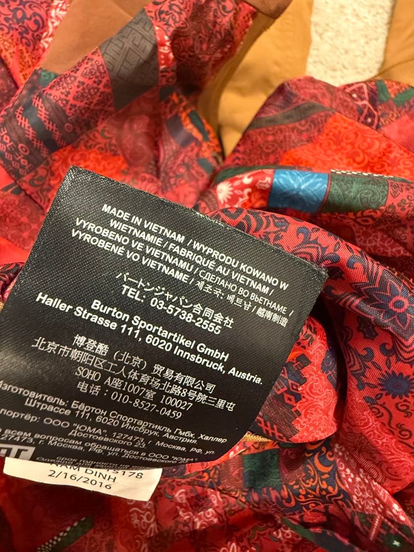 BURTON ビブパンツ　レディースウェア