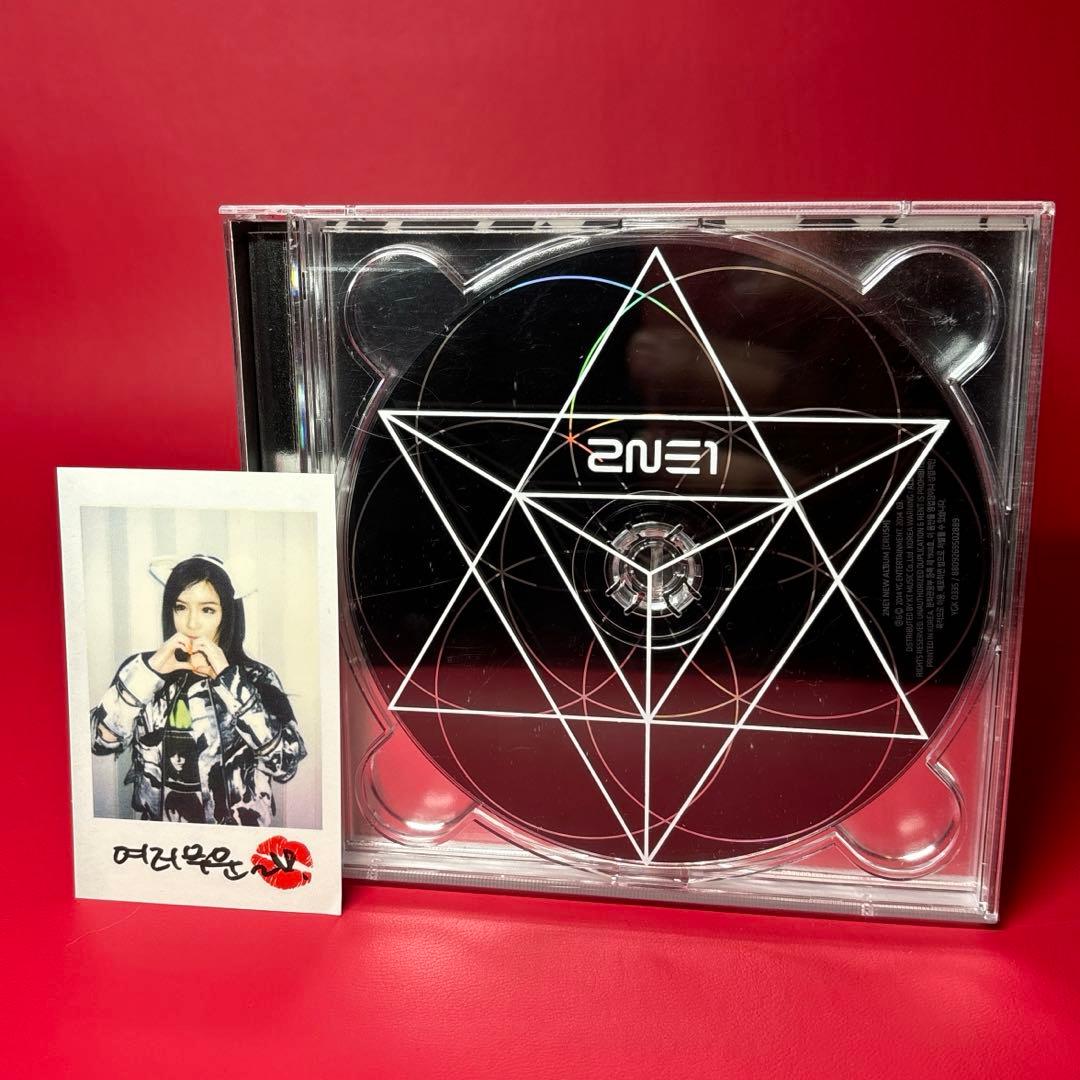 【輸入版】2NE1 CRUSH CD ボム トレカ付き