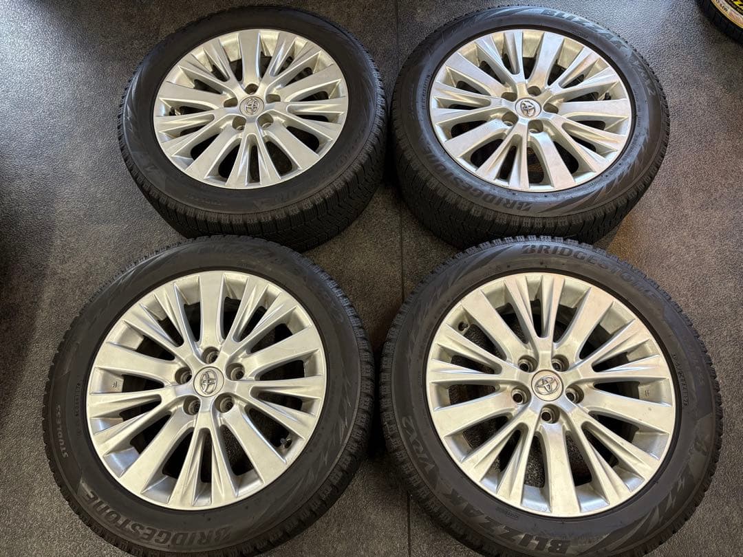⭐︎送料込み⭐︎トヨタ純正18インチ スタッドレス　ヴェルファイア　アルファード等に