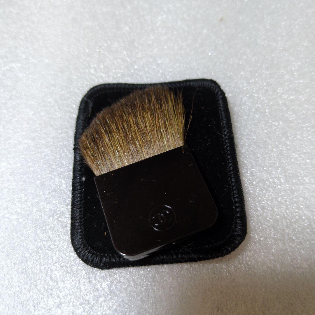 CHANEL ROUTE DES INDES イルミネイティングパウダー 15g