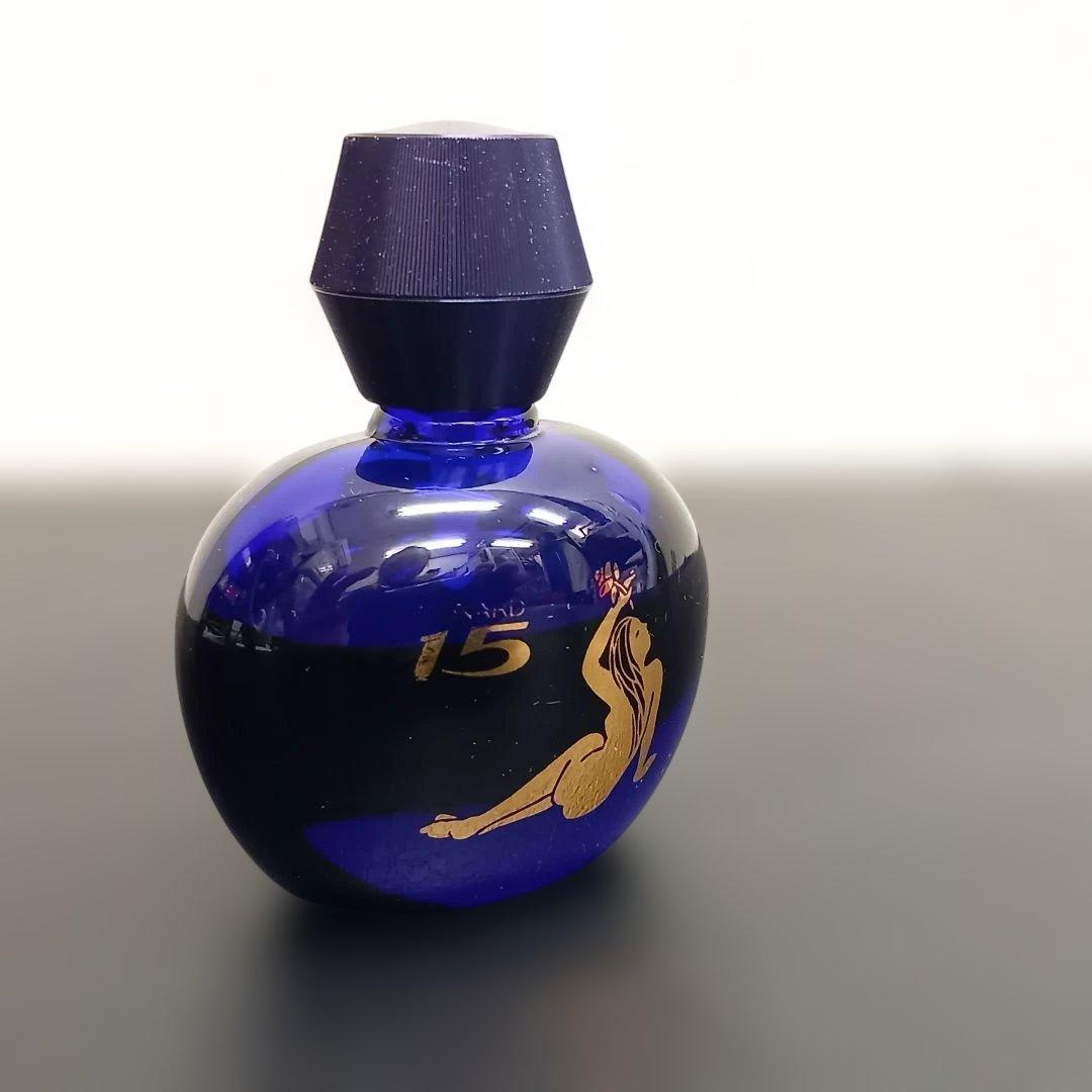 【希少】menard メナード 15 夢の湖 1.8万円　香水　パヒューム